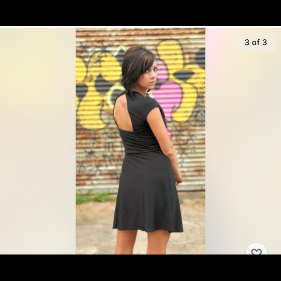 V2K black Open Back Twist Bust Ruched fit N flare Stretch Mini Cleavage Dress - Picture 2 of 3